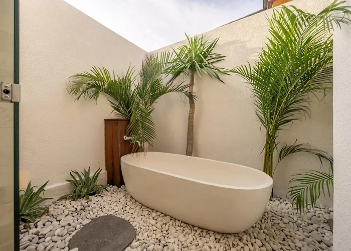 Villa Nalu Uluwatu! 7 Uluwatu (Bali)